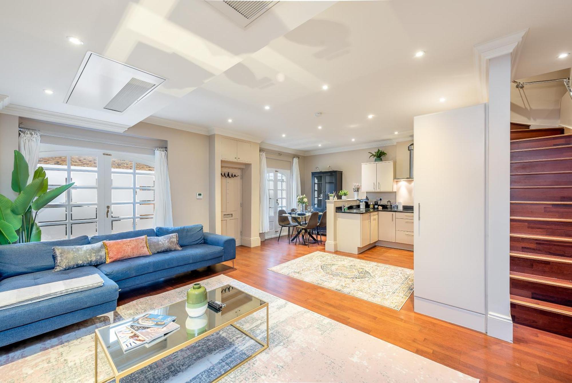 Casa Italia Near Hyde Park & Queens Gate, In South Kensington With Ac Air Conditioning & Washing Machine Dryer London