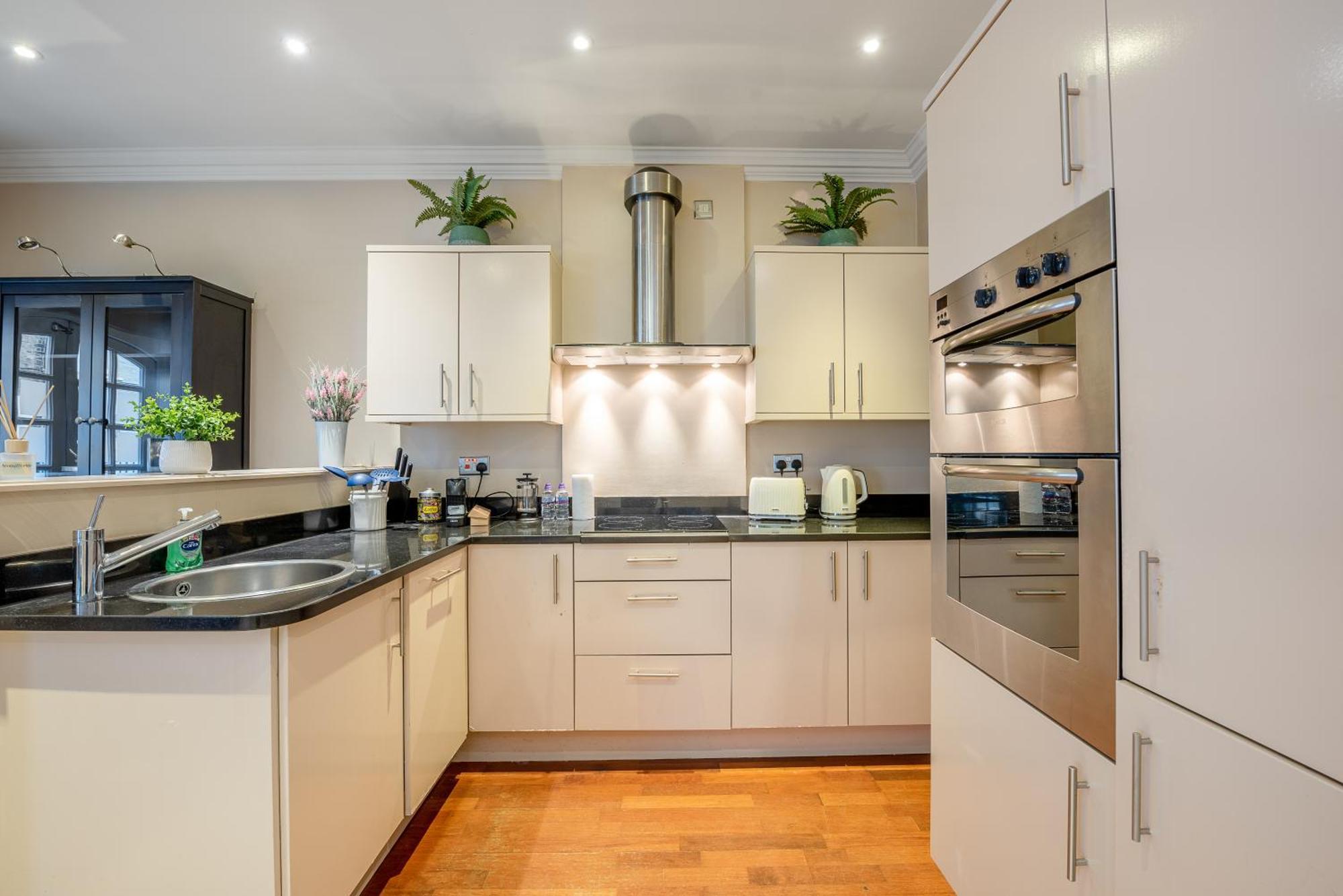 Casa Italia Near Hyde Park & Queens Gate, In South Kensington With Ac Air Conditioning & Washing Machine Dryer Londra