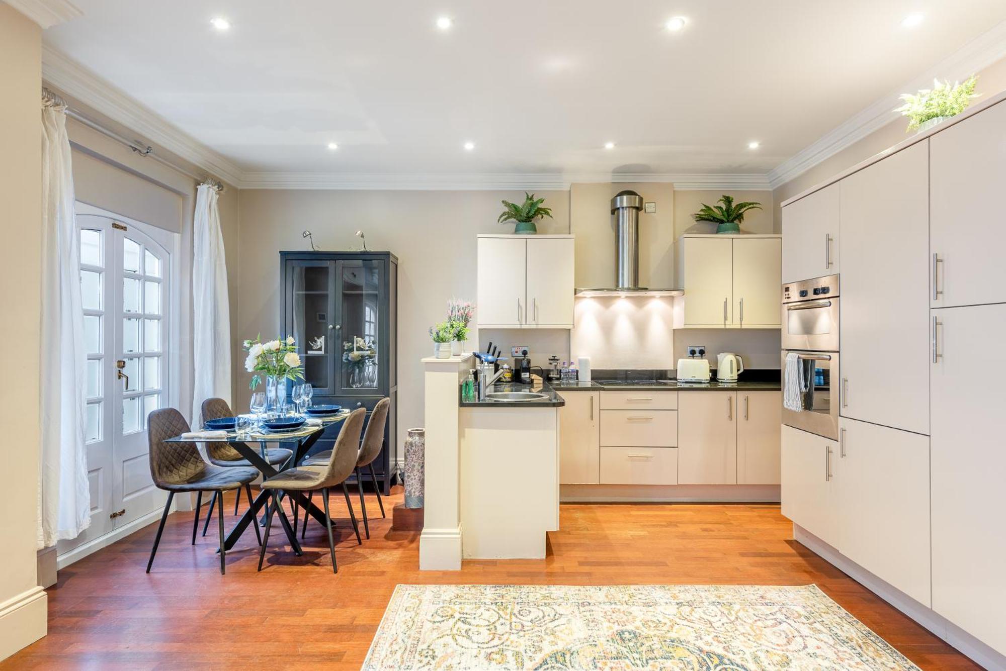 Casa Italia Near Hyde Park & Queens Gate, In South Kensington With Ac Air Conditioning & Washing Machine Dryer Casa vacanze *