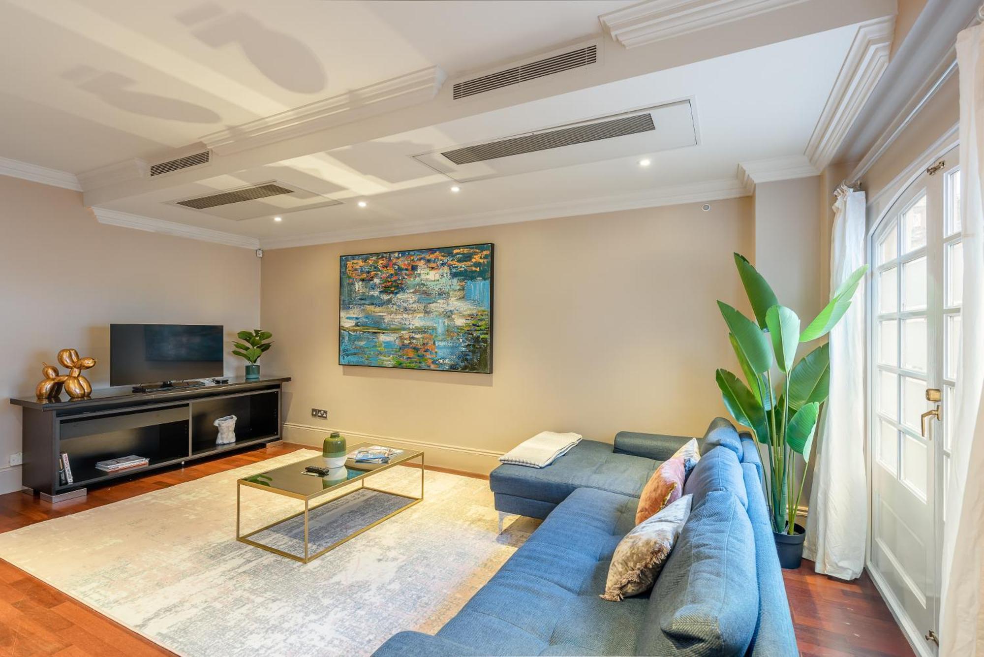 Casa Italia Near Hyde Park & Queens Gate, In South Kensington With Ac Air Conditioning & Washing Machine Dryer Holiday home London