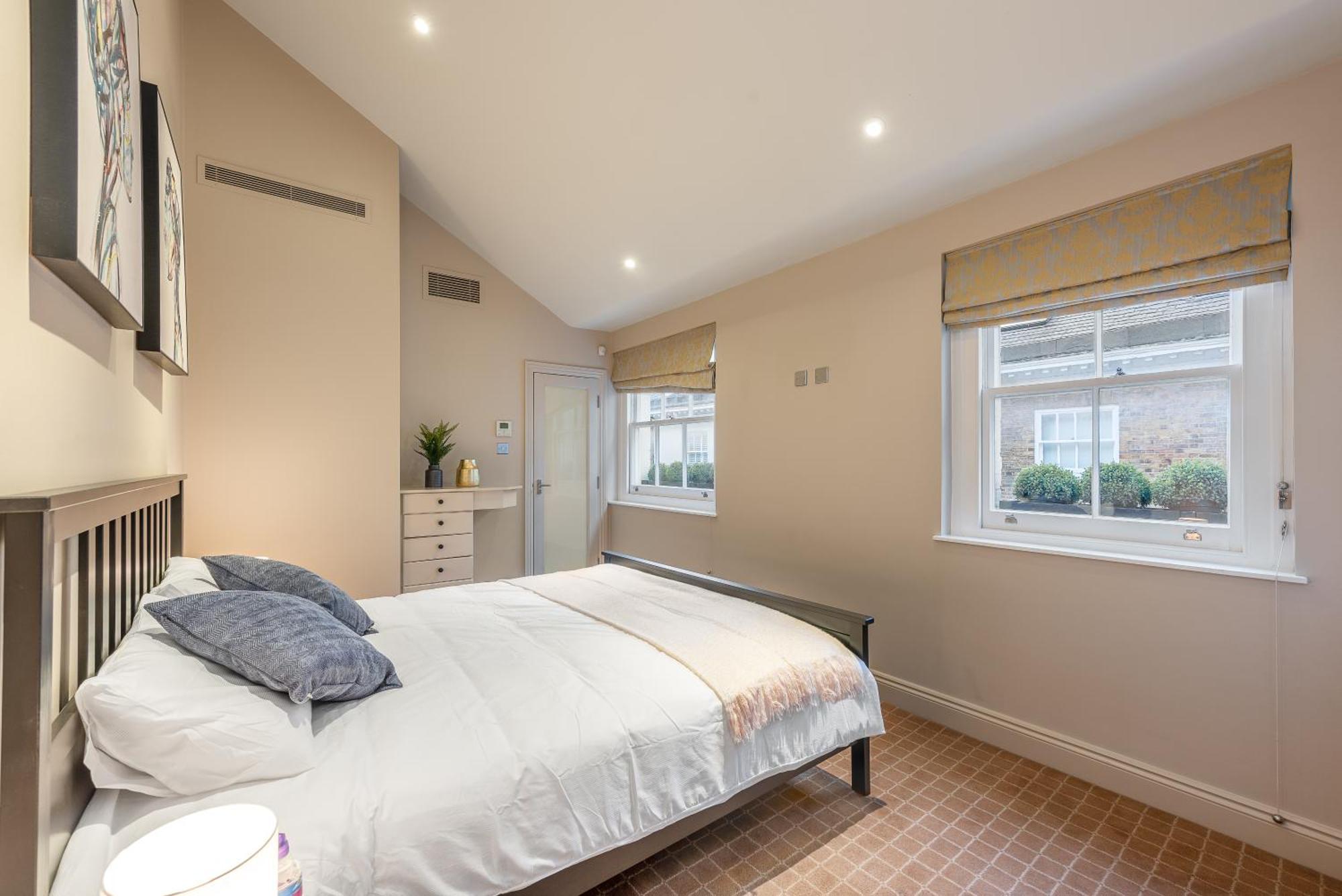 Holiday home Casa Italia Near Hyde Park & Queens Gate, In South Kensington With Ac Air Conditioning & Washing Machine Dryer *