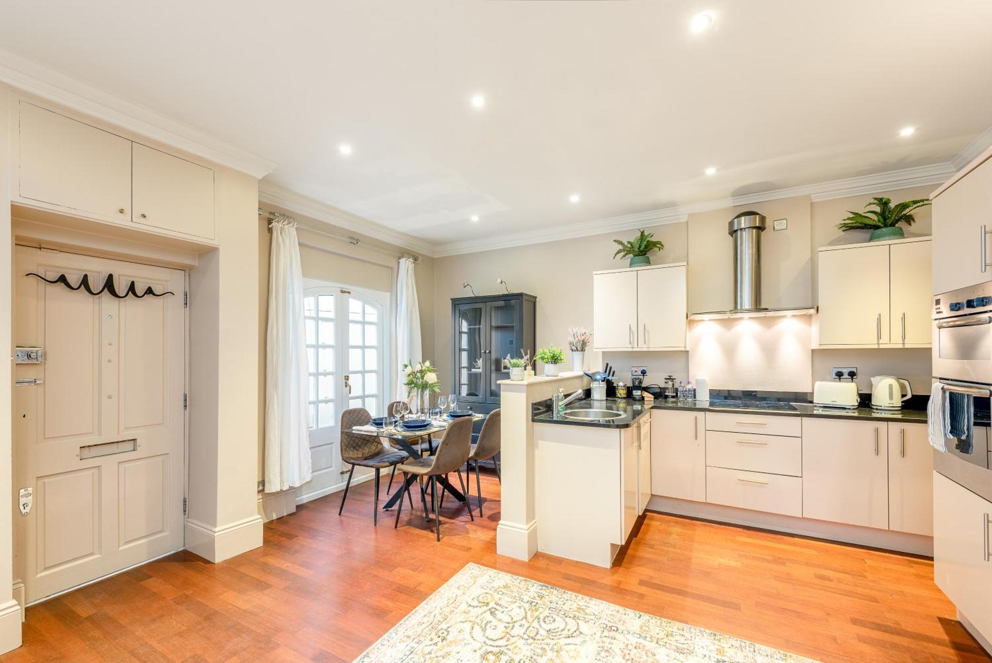Holiday home Casa Italia Near Hyde Park & Queens Gate, In South Kensington With Ac Air Conditioning & Washing Machine Dryer